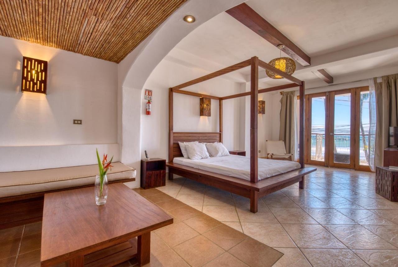 Hotel Alcazar Сан Хуан дел Сур Екстериор снимка