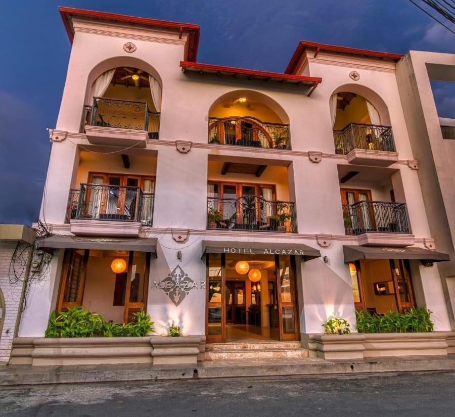 Hotel Alcazar Сан Хуан дел Сур Екстериор снимка
